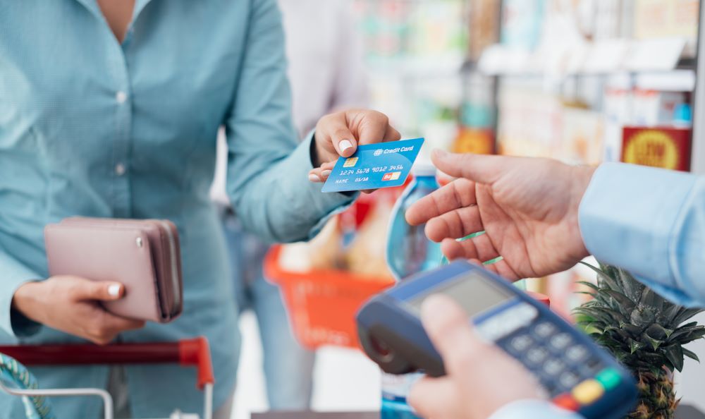 Diferencia entre tarjeta de crédito y débito